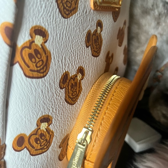 SOLD - Picture 3 of 8